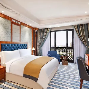 The Ritz-carlton Hotel